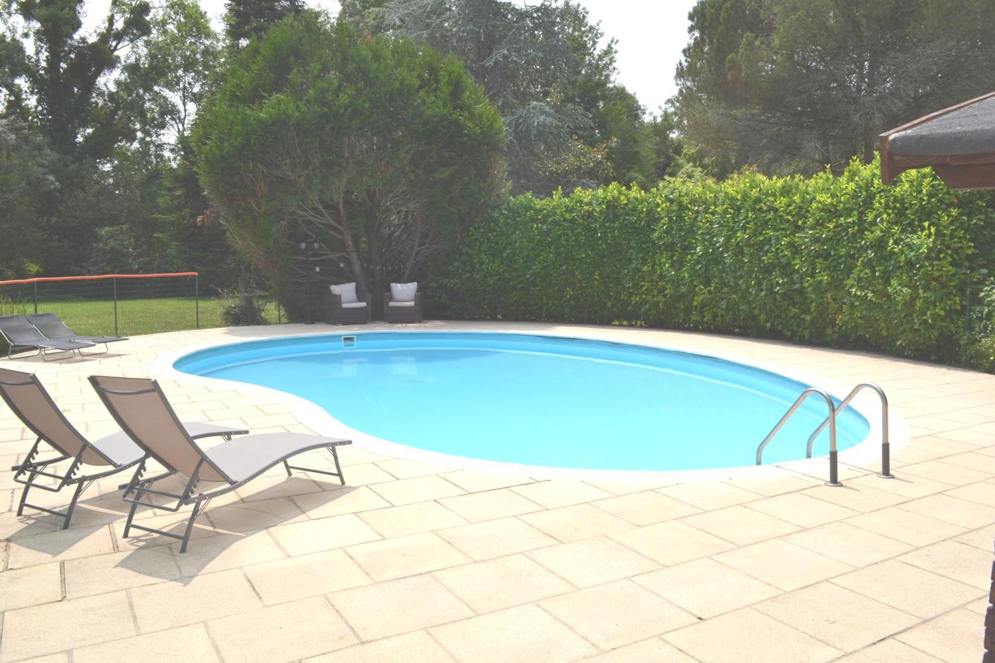 Les Bruyeres Apartment *
